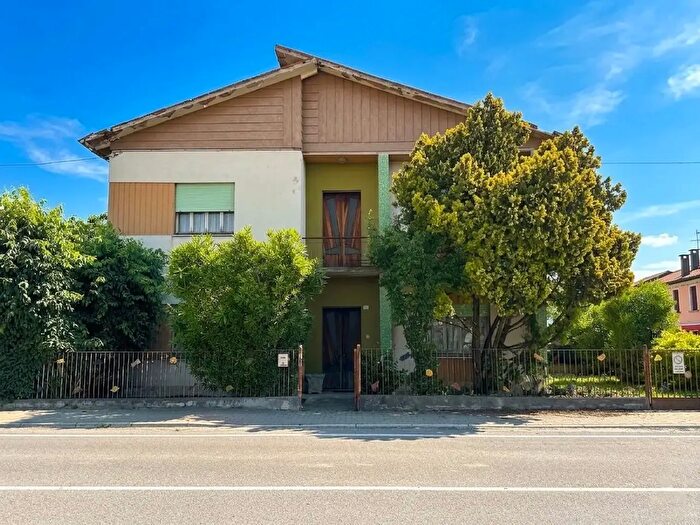 Casa con 5 locali in vendita in Via Bovolare, Este