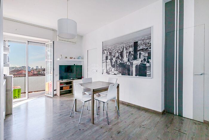 Appartamento bilocale in affitto in Piazza Antonio Gramsci, Milano