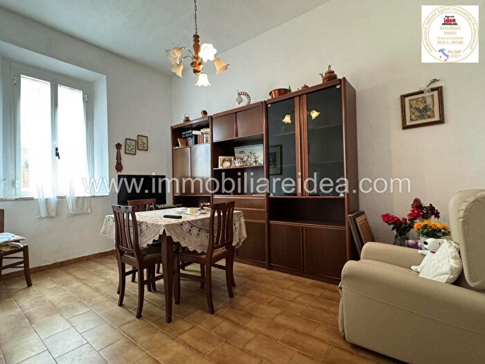 Casa quadrilocale in vendita in Rosignano Marittimo