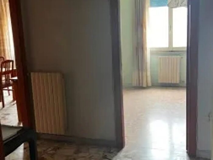 Appartamento con 6 locali in vendita in Via Matteo Luigi Guerrieri, Foggia