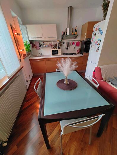 Appartamento trilocale in vendita in Piazzale Velleia, Piacenza