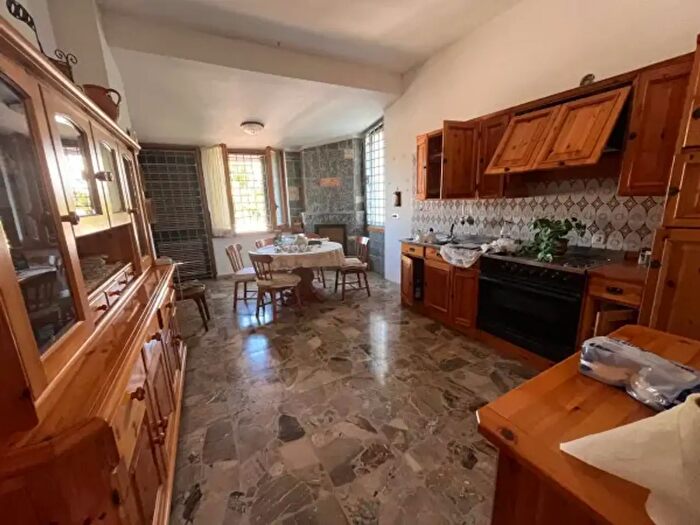 Casa quadrilocale in vendita in Via Monte San Biagio, Nettuno
