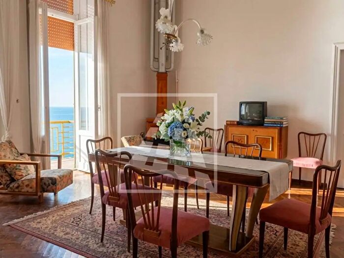 Appartamento con 7 locali in vendita in Via Vallesanta, Bonassola