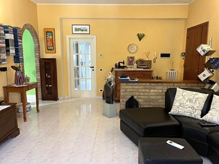 Appartamento con 5 locali in vendita in Via Paolo Volponi, Fermignano