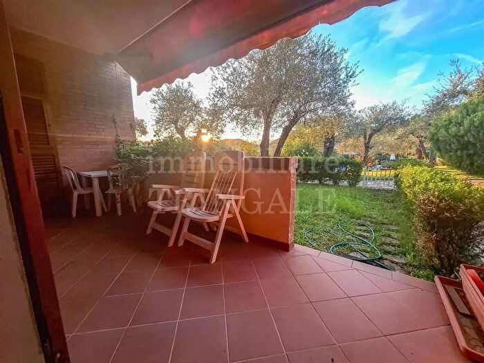 Appartamento trilocale in vendita in Lerici