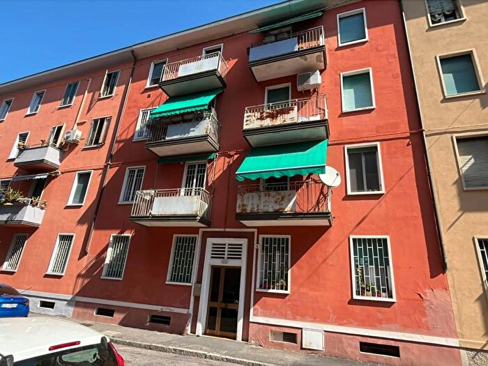 Appartamento trilocale in affitto in Via Claudio Achillini, Mazzini Fossolo, Bologna