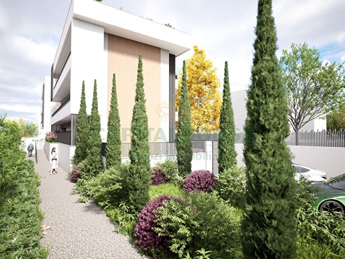 Appartamento quadrilocale in vendita in Via Genovesi, Caserta