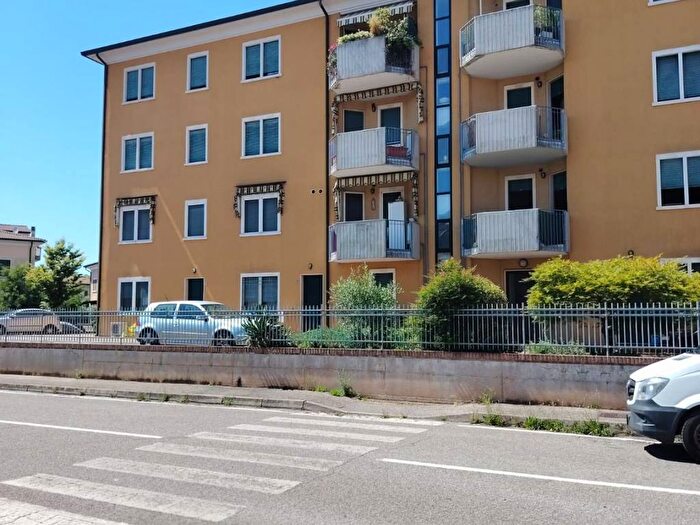 Appartamento bilocale in affitto in Via Enrico Toti, Centro, San Bonifacio