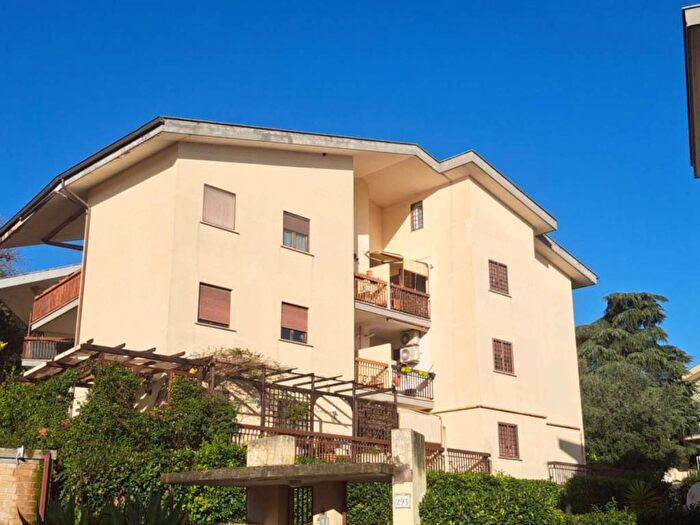 Casa bilocale in affitto in Via di Casal Selce, Casal Selce, Roma