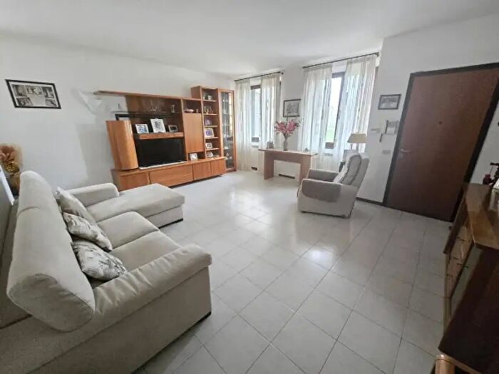 Casa quadrilocale in vendita in Trecate