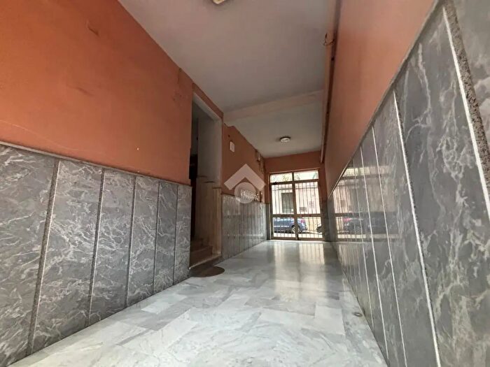 Appartamento bilocale in vendita in Via Monte Nero, Napoli