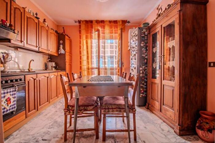 Appartamento con 6 locali in vendita in Via Deliceto, San Severo