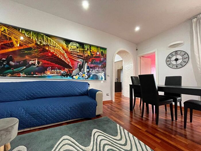 Appartamento quadrilocale in vendita in Via Roma Isola del Liri Frosinone, Isola Del Liri