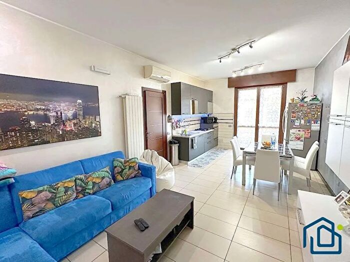 Appartamento trilocale in vendita in Via Padre Kolbe, Arluno