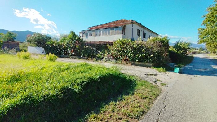 Appartamento quadrilocale in vendita in Via Macerine, Cervaro