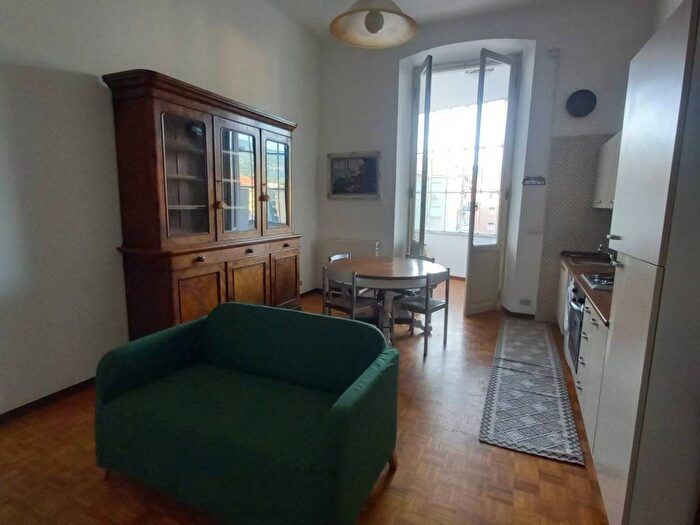 Casa bilocale in affitto in Piazza Camillo Benso di Cavour, Centro, Chiavari