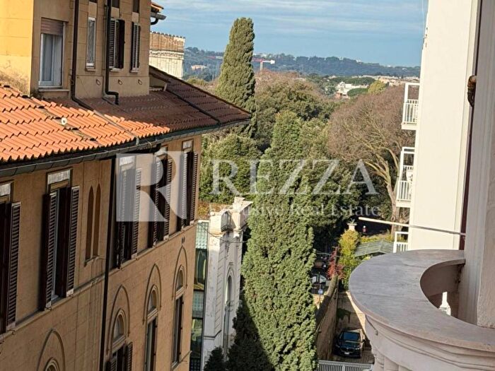 Appartamento con 5 locali in affitto in Via Isonzo, Pinciano Villa Ada, Roma