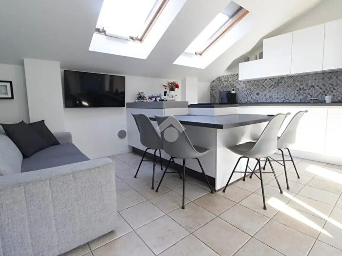 Appartamento bilocale in vendita in Via F Turati, Cerro Maggiore