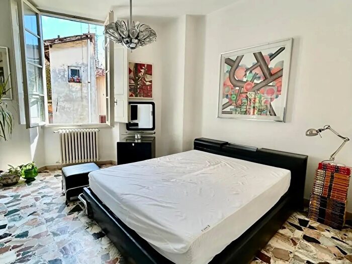 Appartamento trilocale in affitto in Via Giuseppe Garibaldi, Firenze