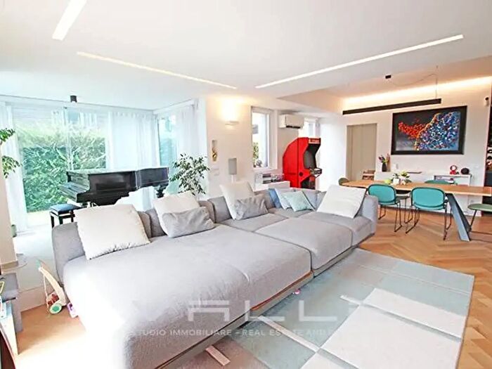Casa con 5 locali in vendita in Via Alessandro Volta, Bergamo
