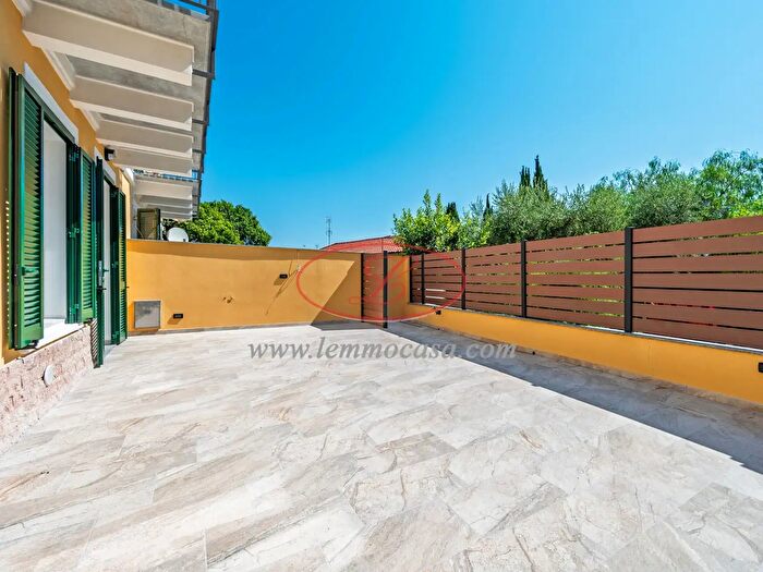 Appartamento trilocale in vendita in Via Aurelia Ovest, Diano Marina