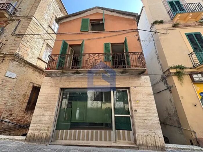 Casa con 6 locali in vendita in Corso Vittorio Emanuele, Atessa