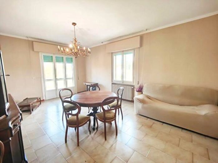 Appartamento con 5 locali in vendita in Via aVespucci, Montevarchi