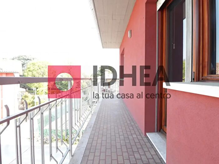 Appartamento trilocale in vendita in Via Alcide De Gasperi, Istrana