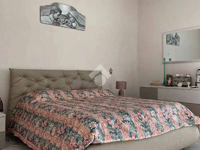 Appartamento bilocale in vendita in Via Loggia di Genova, Napoli