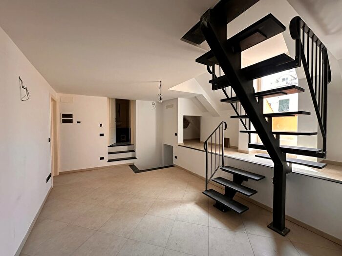 Appartamento in vendita in Genova