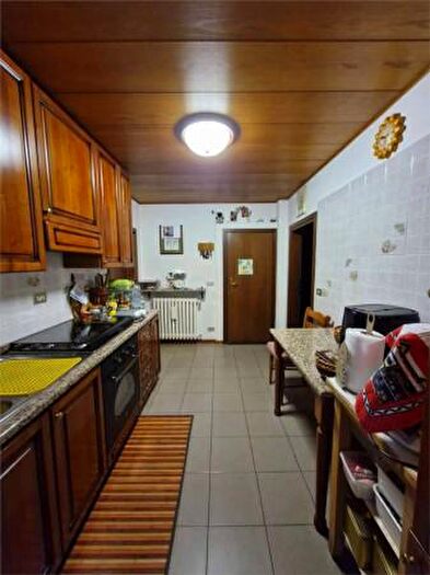 Appartamento con 5 locali in vendita in Serramazzoni