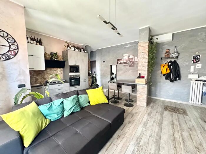 Appartamento bilocale in vendita in Via Panealbo, Grugliasco