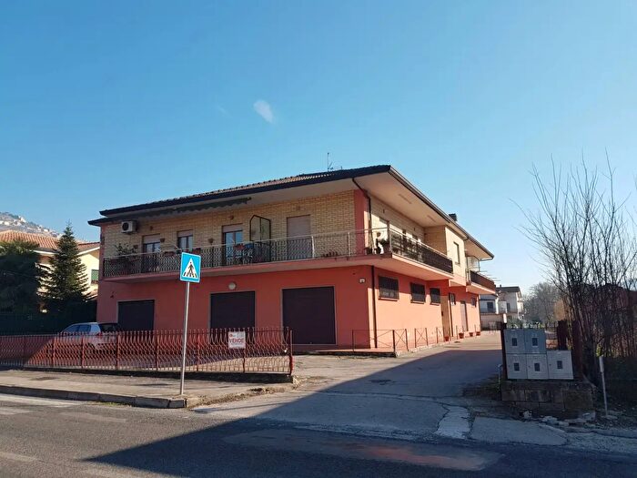 Appartamento con 5 locali in vendita in Via Valle, Arce