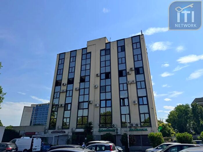 Appartamento trilocale in vendita in Via Ottone Fattiboni, Roma