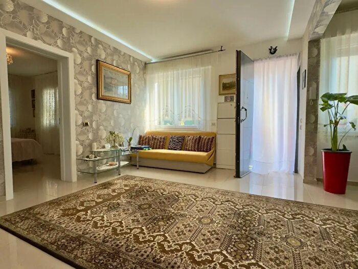 Casa trilocale in vendita in Via Silvio Pellico, Rubano