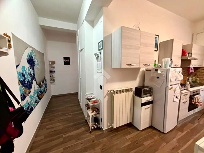 Appartamento bilocale in vendita in Via Castani, Roma