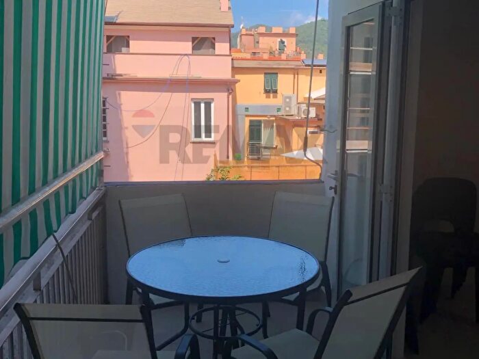 Appartamento quadrilocale in affitto in Chiavari