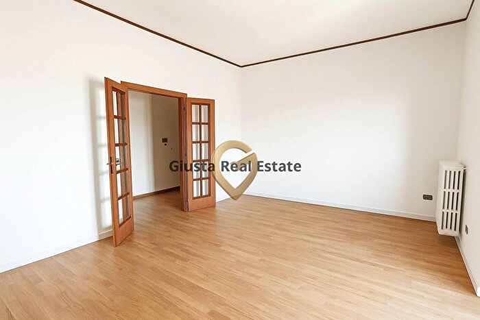 Appartamento trilocale in vendita in Via Provinciale San Vito, Brindisi