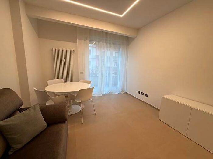 Appartamento quadrilocale in affitto in Via Emilia Est, SantAgnese Università, Modena