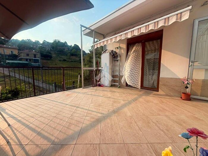 Appartamento trilocale in affitto in Via san sebastiano, Lanzo Torinese
