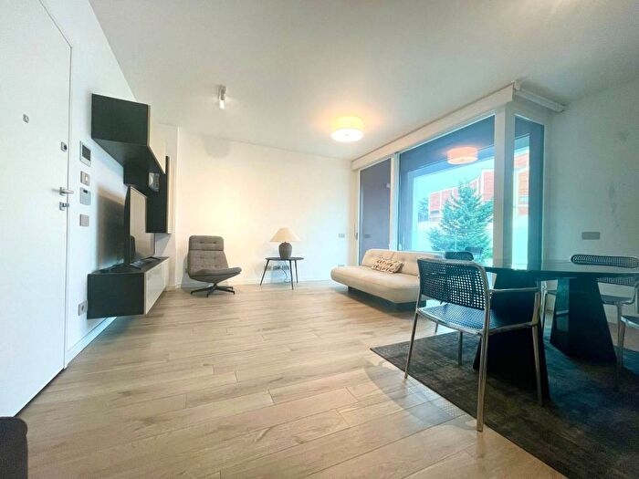 Appartamento bilocale in affitto in Via Luigi Giuseppe Faravelli, Sempione, Milano