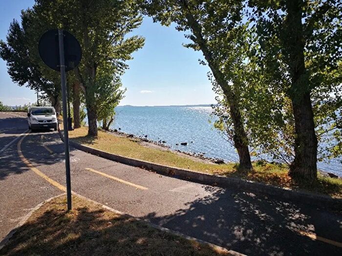 Casa bilocale in vendita in Viale Armando Diaz, Bolsena
