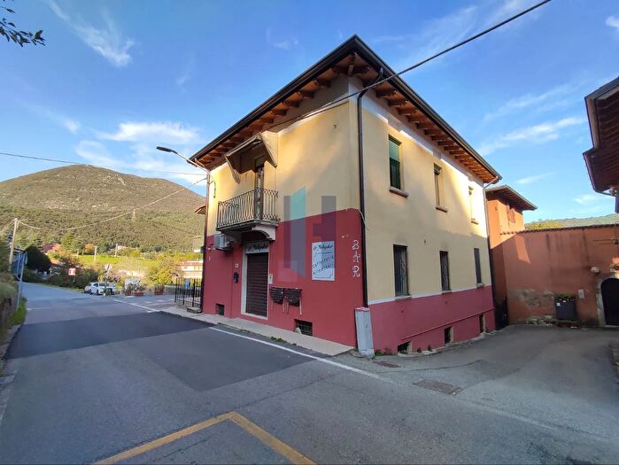 Appartamento trilocale in vendita in Via San Gallo, Botticino