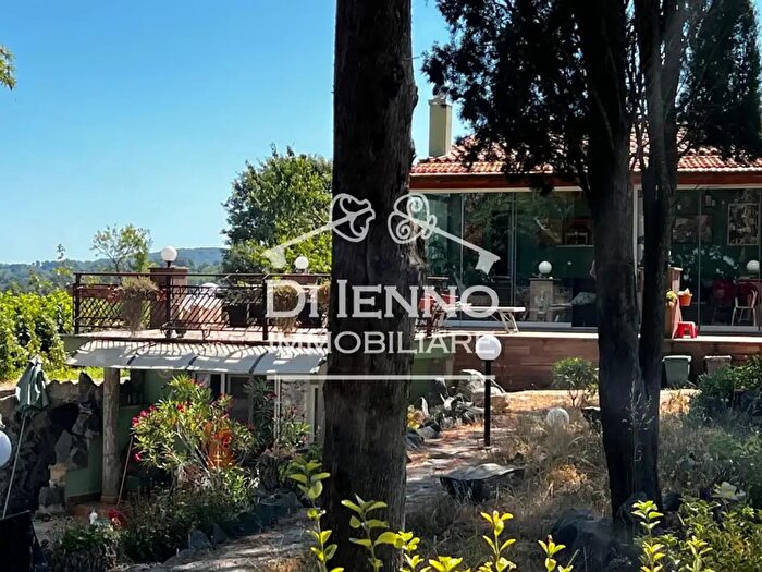 Casa con 5 locali in vendita in Strada della Valle del Dragone, Oriolo Romano