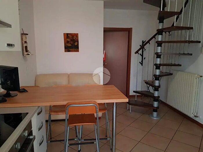 Appartamento trilocale in vendita in Via Circonvallazione, Trezzano Sul Naviglio