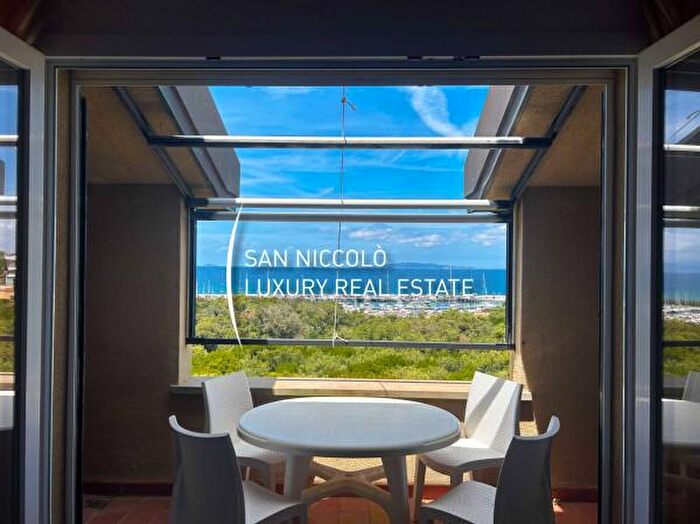 Appartamento con 5 locali in vendita in Castiglione Della Pescaia