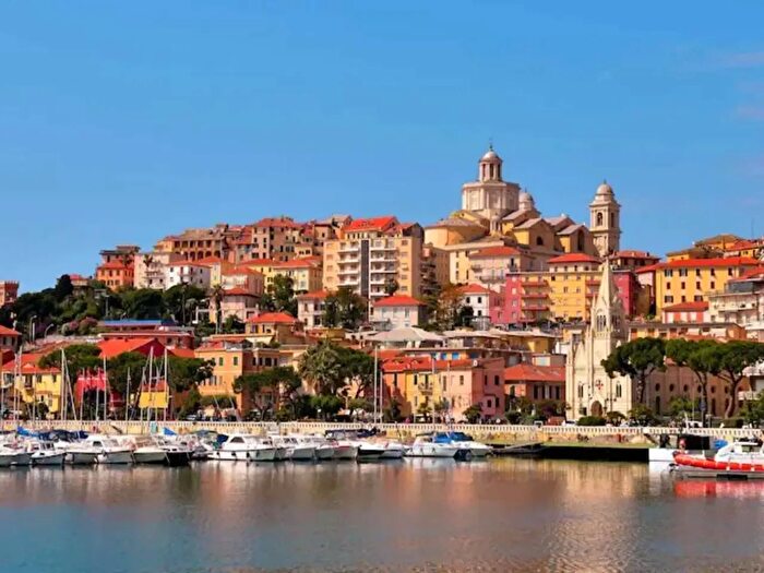 Appartamento quadrilocale in vendita in Imperia