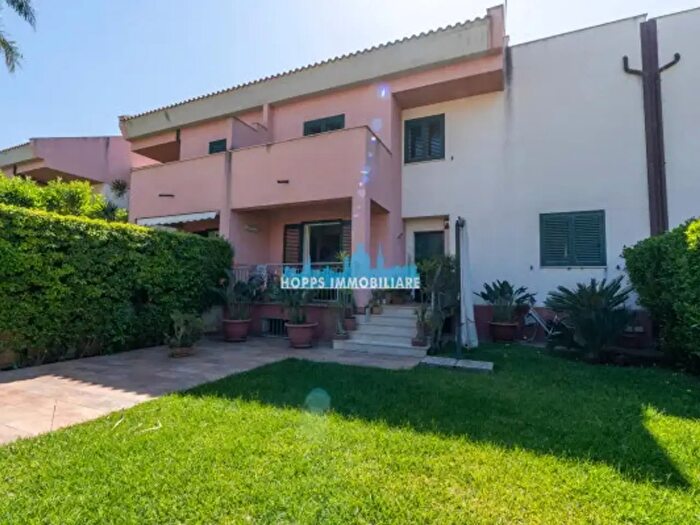 Casa con 6 locali in vendita in Viale Sandro Pertini, Palermo