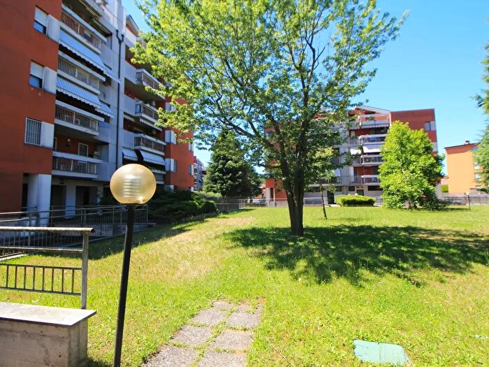Appartamento quadrilocale in vendita in Via Giuseppe Garibaldi, Nerviano