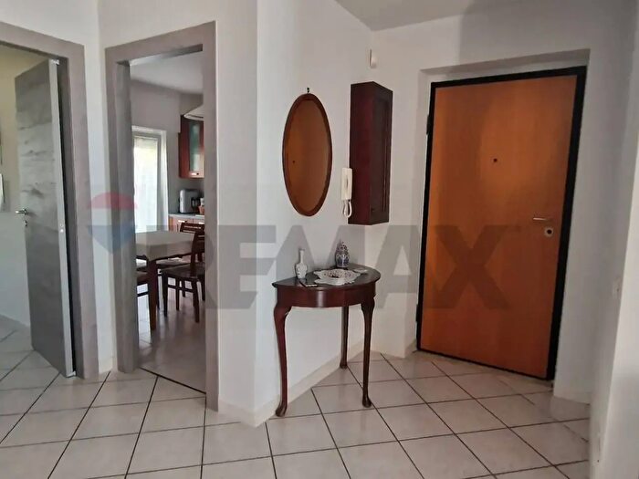 Appartamento con 7 locali in vendita in Minturno